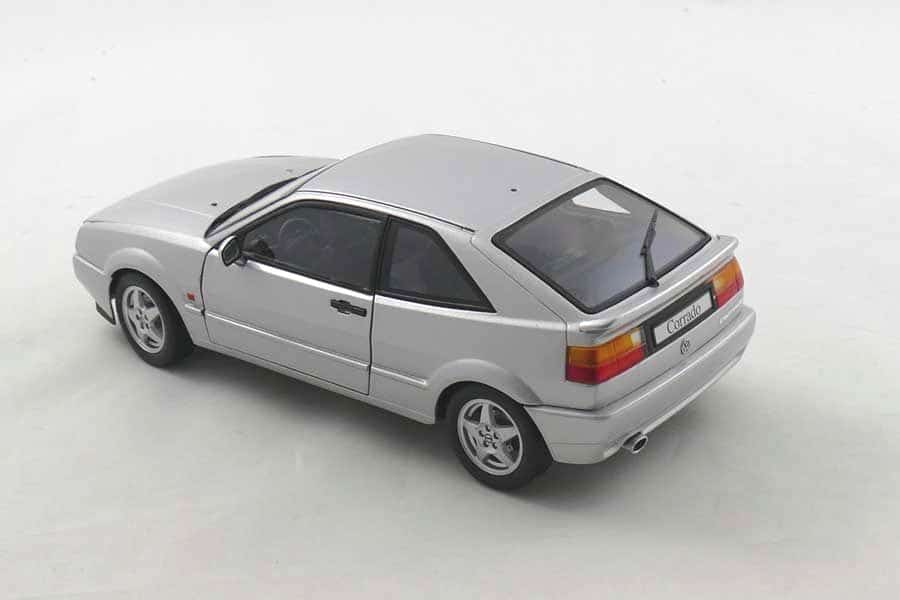 volkswagen_corrado_revell_1-18_pas_cher_4
