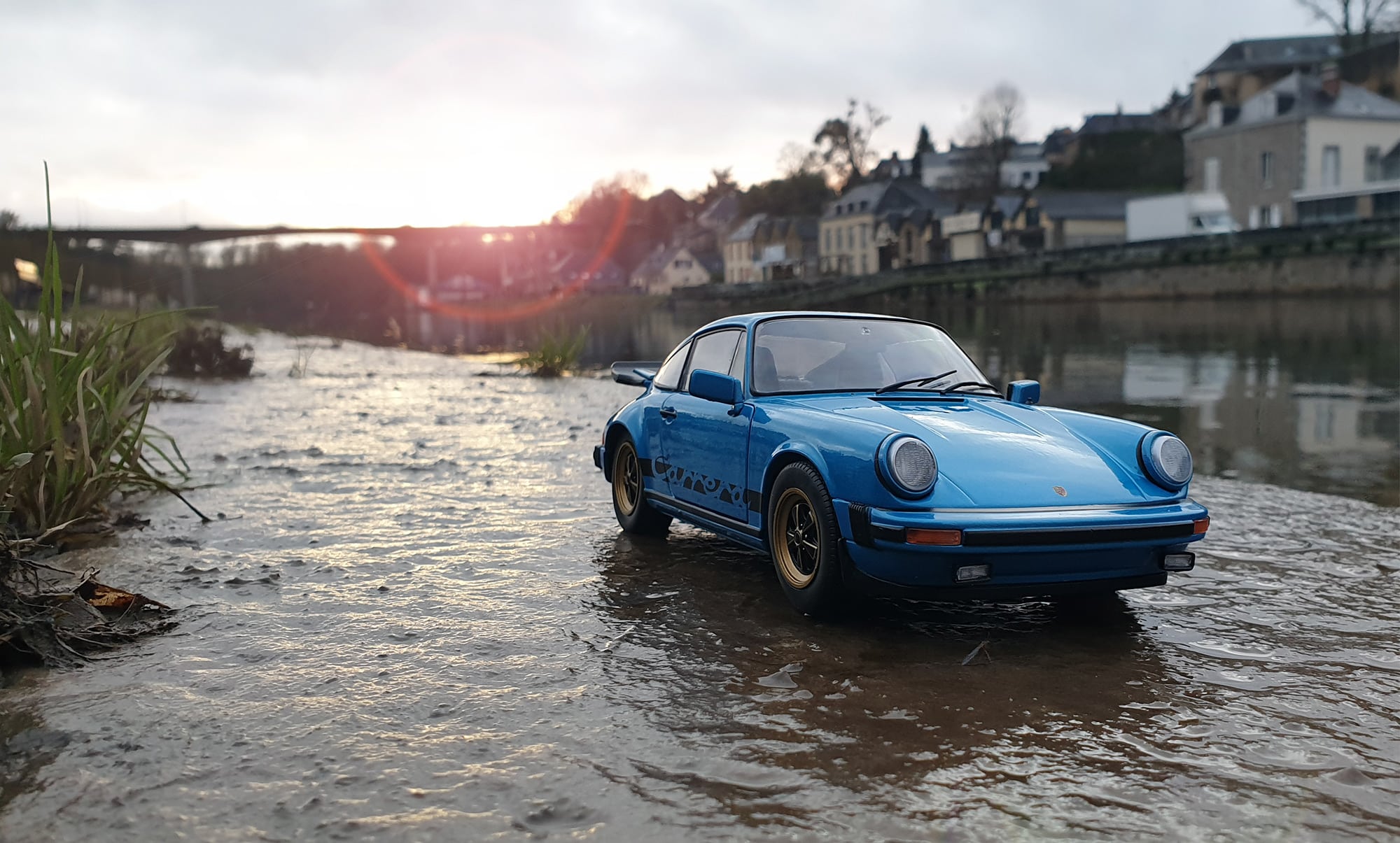 Porsche 911 Carrera 3.0 - Solido