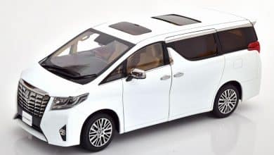 1/18 Toyota Alphard KengFai