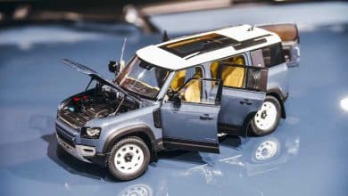 1/18 Land Rover Defender 2020 ALMOST REAL