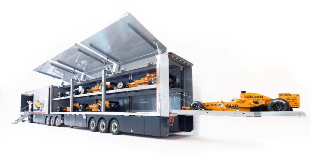 1/18 : Une double semi-remorque signée MN Trailers