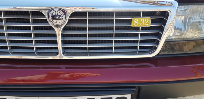 Sigle Lancia Thema 8.32