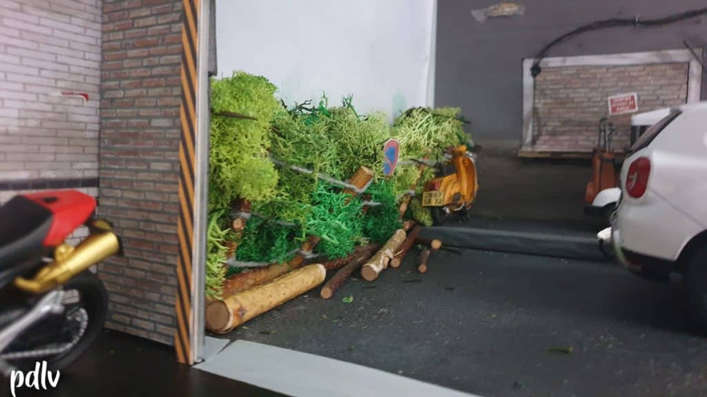 Mini PDLV diorama garage