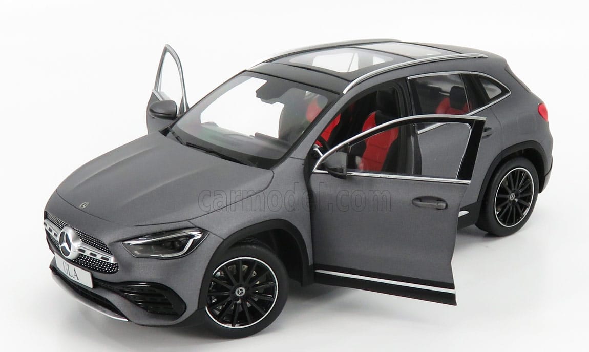 1/18 Mercedes GLA Z Models
