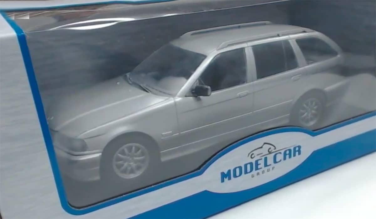 1/18 BMW Série 3 (E36) break