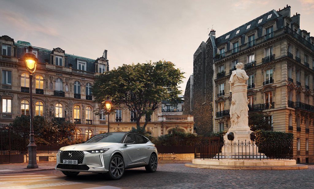 Nouvelle DS 4 Place saint-Georges Paris