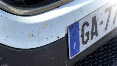 Plaque d'immatriculation française qui commence par GA