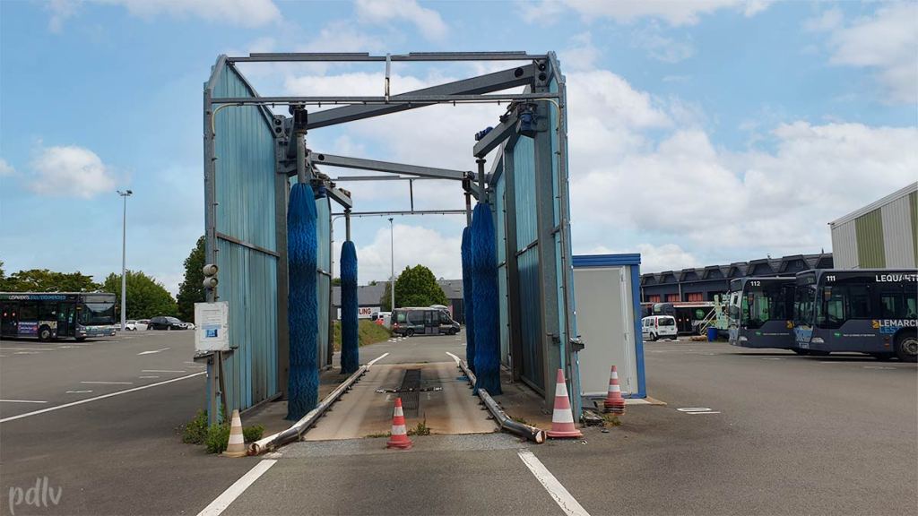 TUL Laval lavage bus