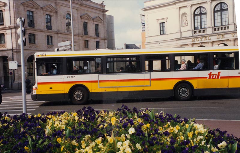 Heuliez GX 107 à Laval