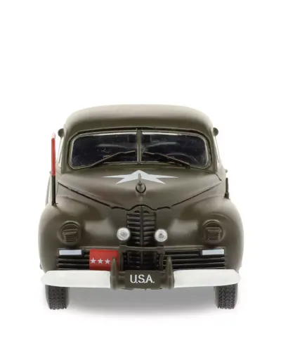 Packard Clipper Sedan