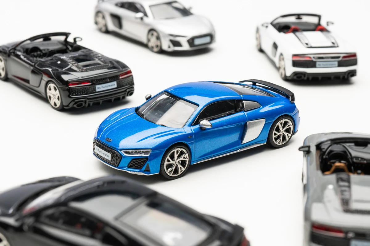 1/64 Audi R8 Kengfai