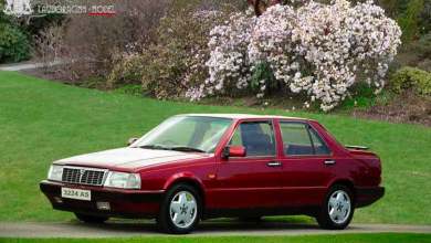 Lancia Thema 8.32 Laudoracing