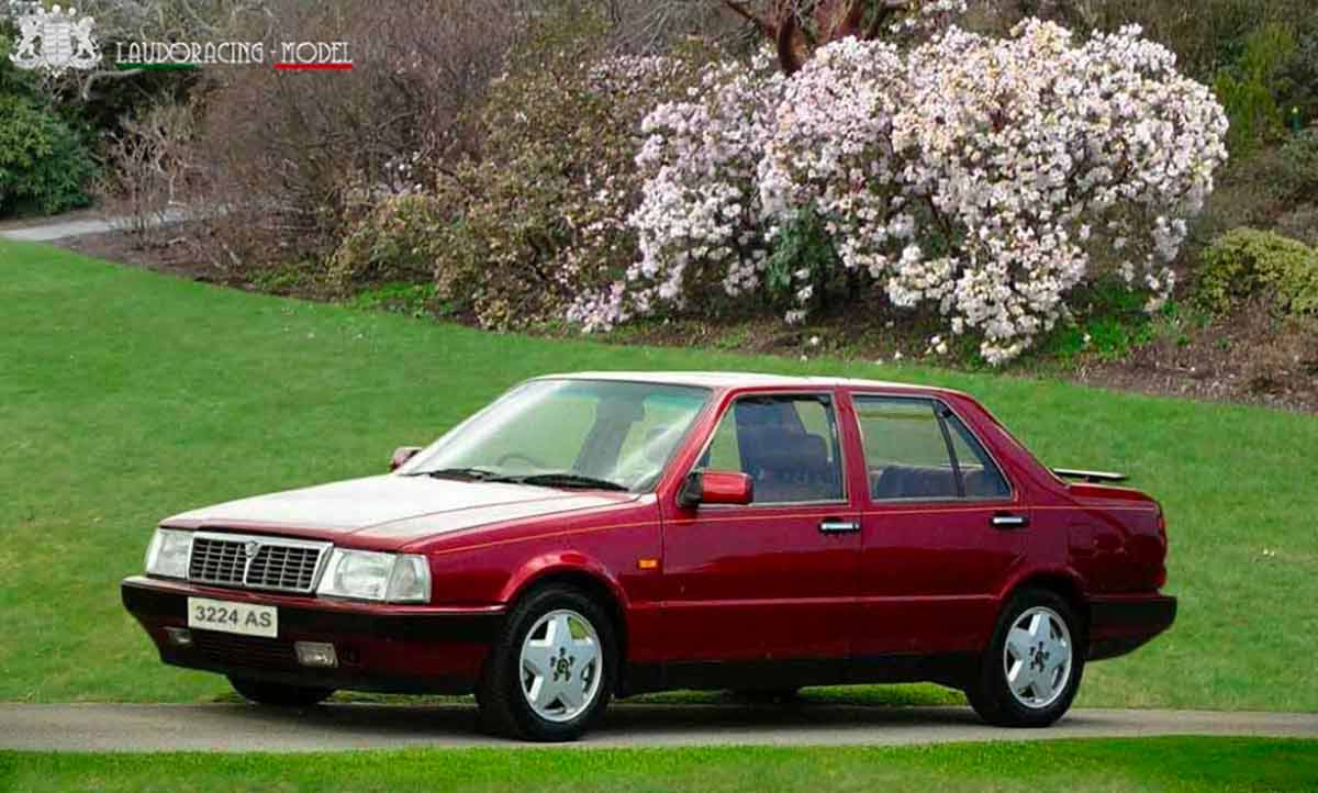 Lancia Thema 8.32 Laudoracing