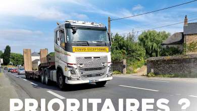 Convoi exceptionnel prioritaire intersection