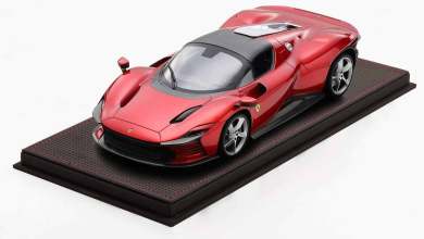 1/18 Ferrari Daytona SP3 MR Collection