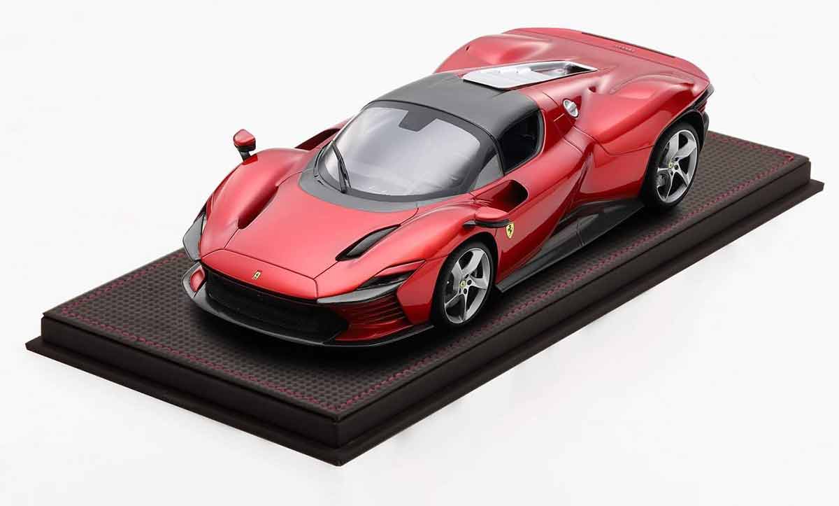 1/18 Ferrari Daytona SP3 MR Collection