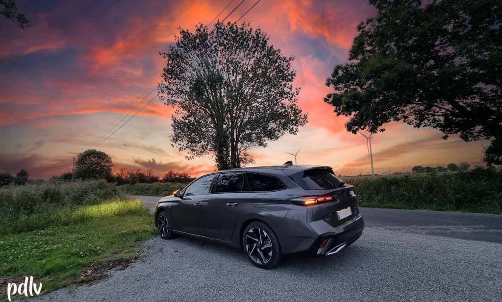 Peugeot 308 Hybrid 180 Allure Pack