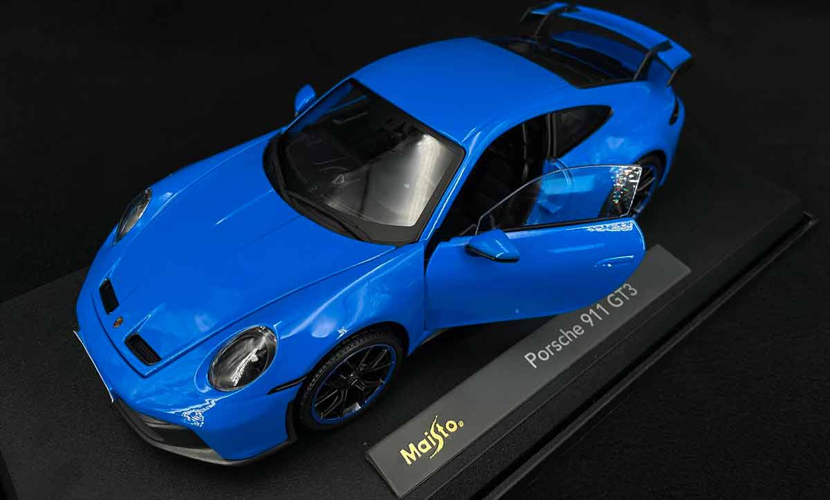 1/18 Porsche 911 (992) GT3 Maisto