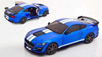 1/18 Shelby GT500 Fast Track Solido