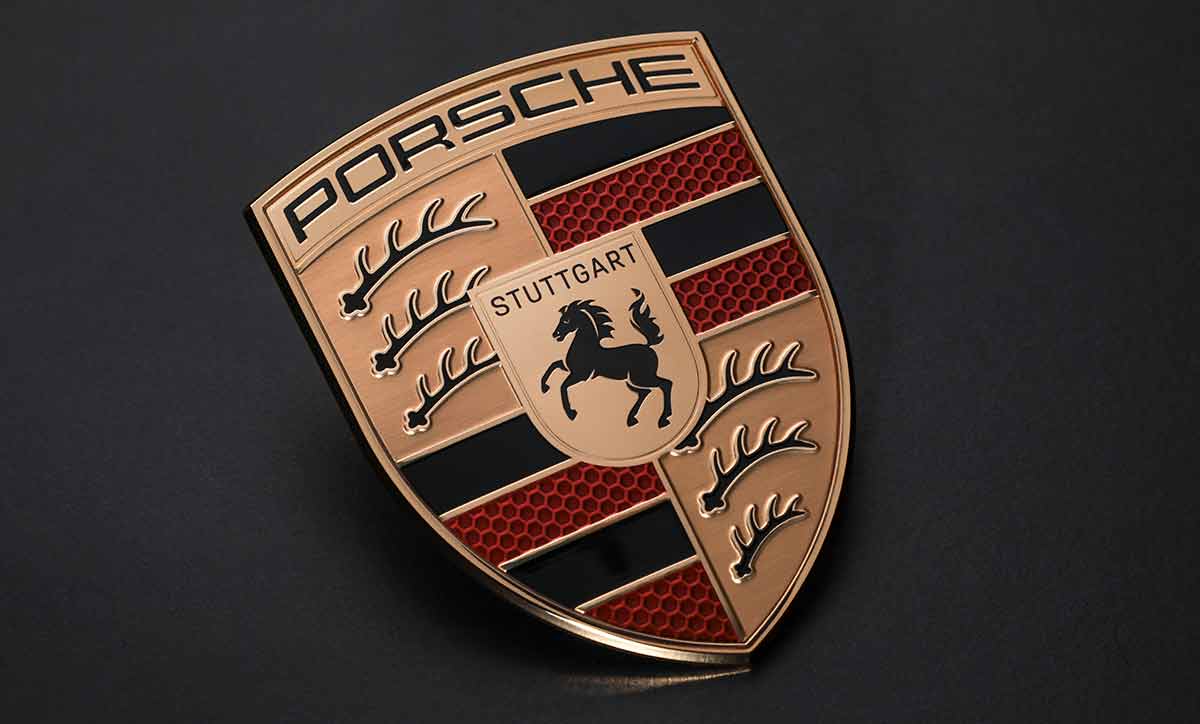 Porsche écusson logo 2023