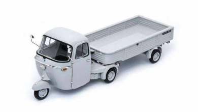 1/18 Vespa Pantero Schuco 450056900