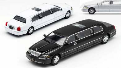 Lincoln Town Car limousine GCD 1/64