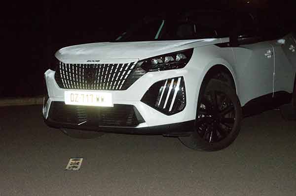 Radar plaque d'immatriculation en acier avant laque coiffante