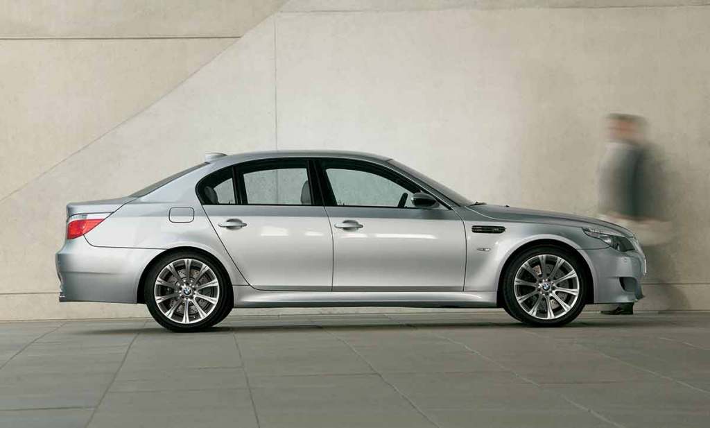 BMW M5 E60