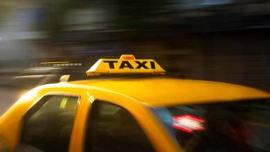 Taxi américain dans la nuit