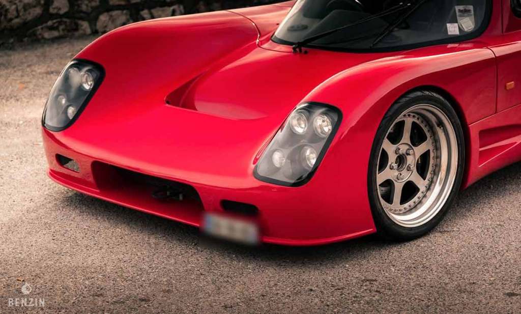 Face avant Ultima GTR