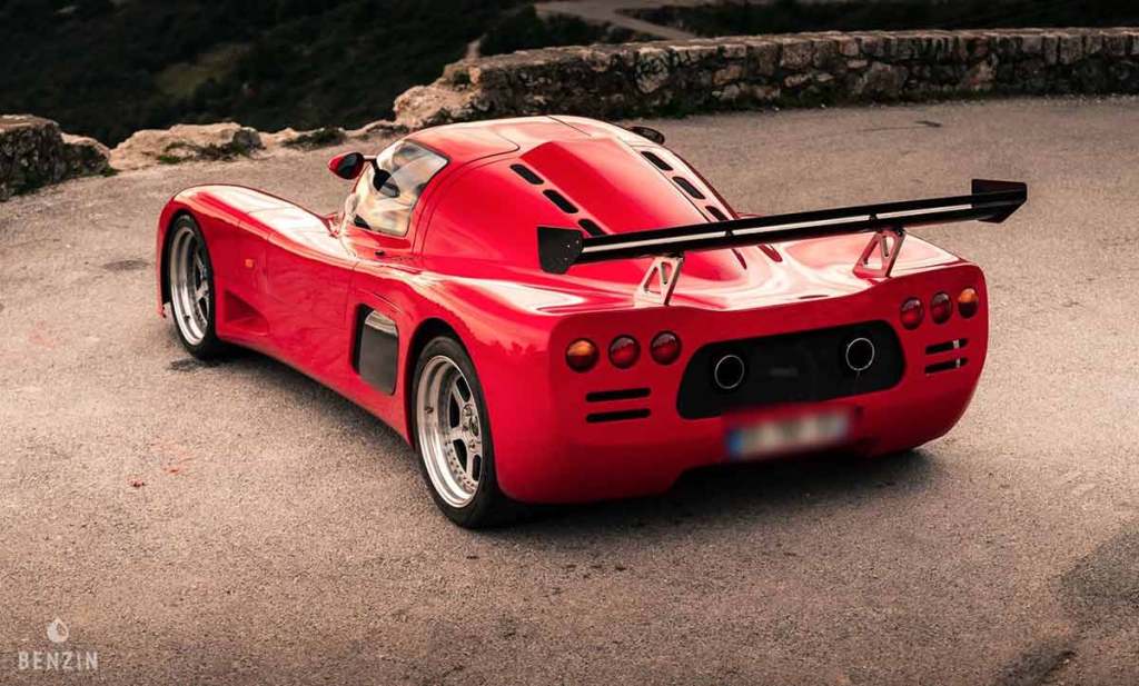 Arrière Ultima GTR rouge