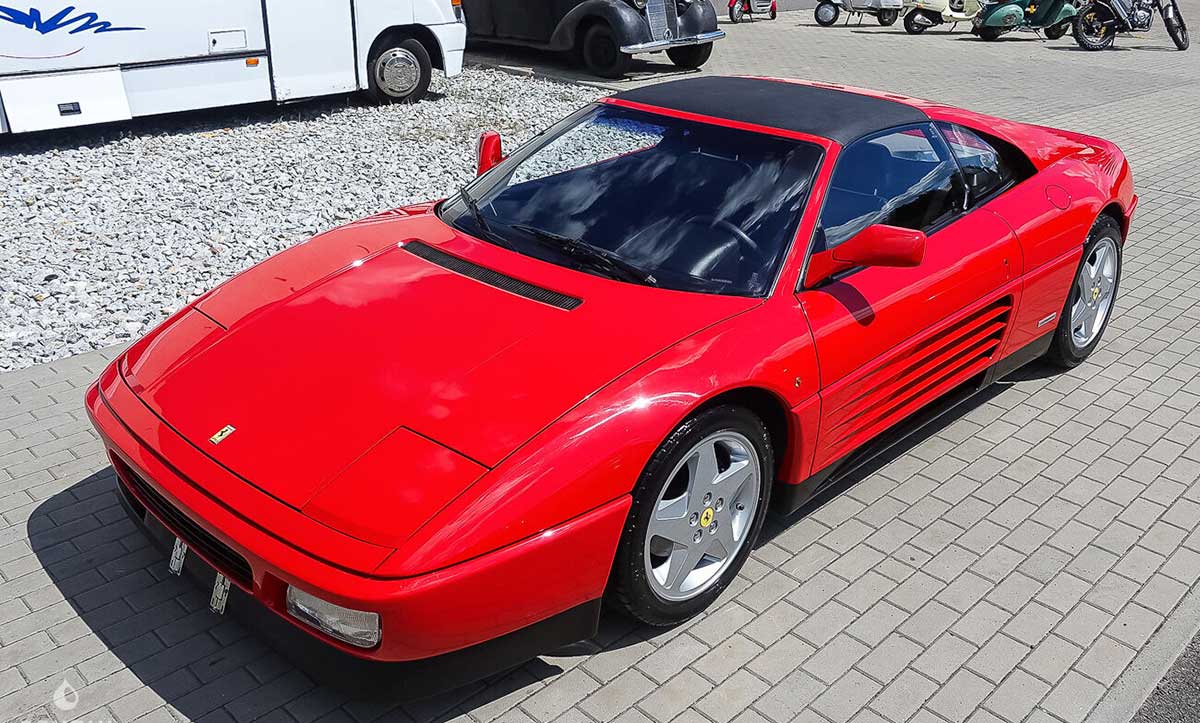 Ferrari 348 TS rouge de 1992