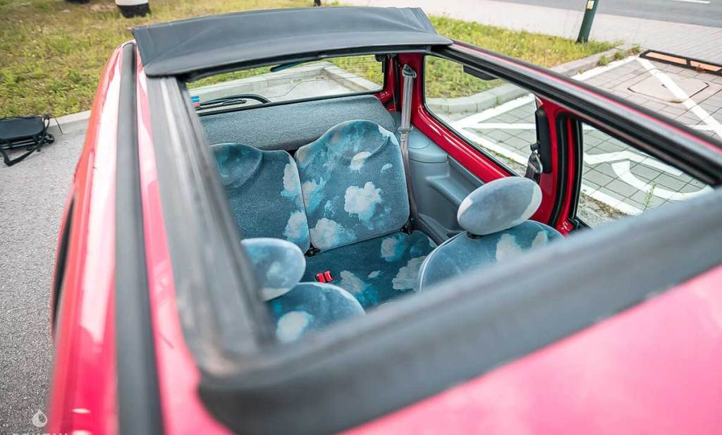 Renault Twingo avec option toit rabattable