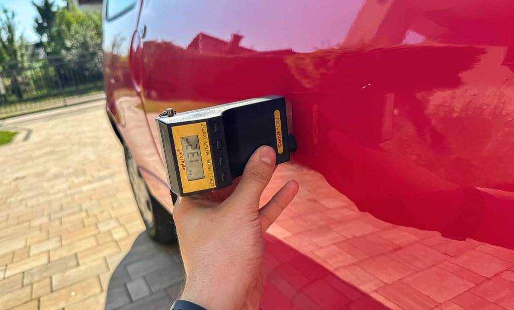 Épaisseur de peinture Renault Twingo 1 rouge