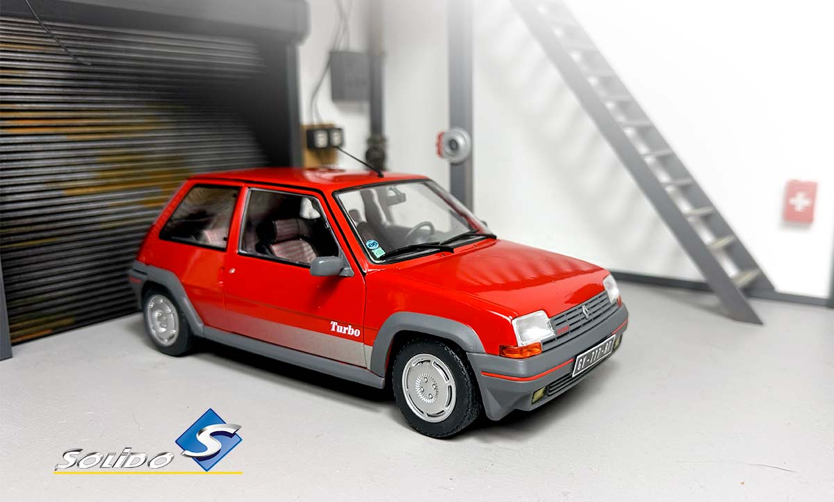 Renault 5 GT Turbo phase 1 de couleur rouge