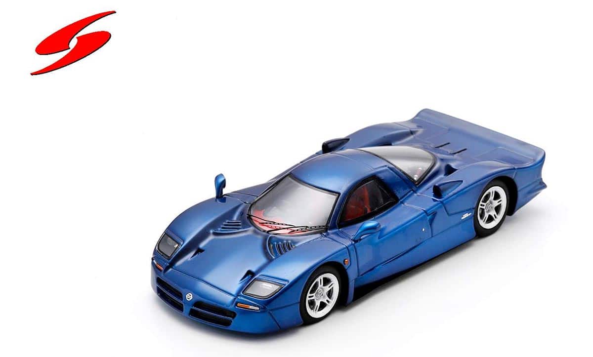 Nissan R390 Spark à l'échelle 1/43