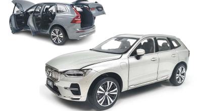 Volvo XC60 de 2022 à l'échelle 1/18