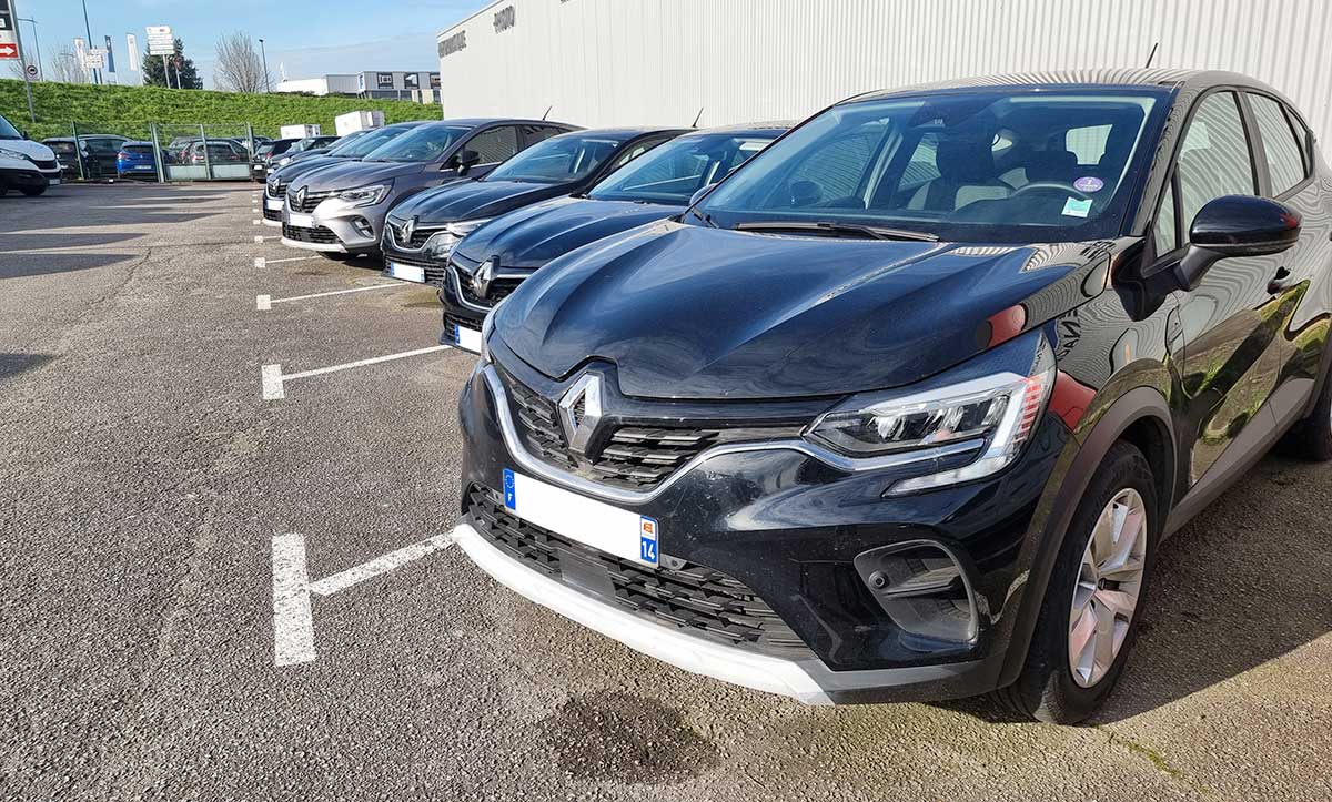 Alignement de voitures de location