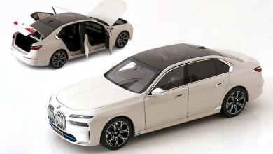 BMW i7 de Minichamps à l'échelle 1/18