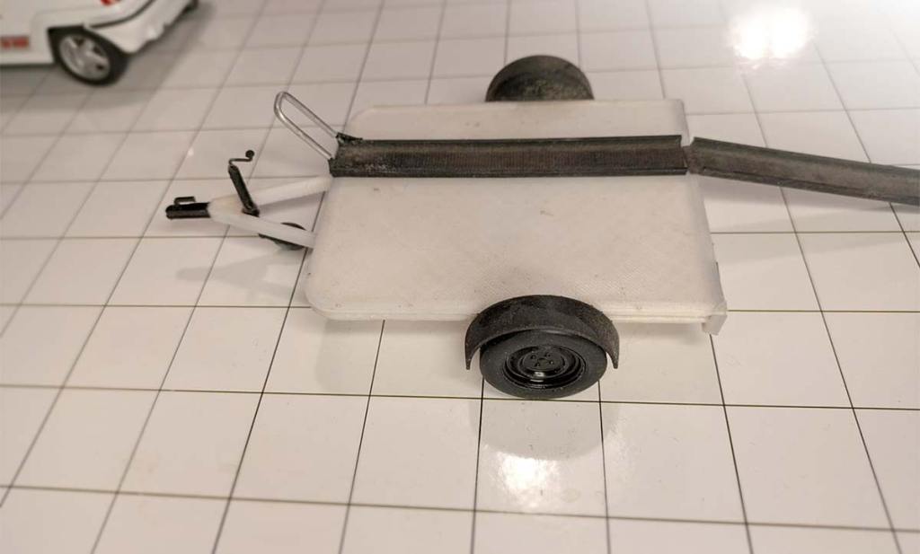 Steel Young dévoile une remorque porte-moto au 1/18