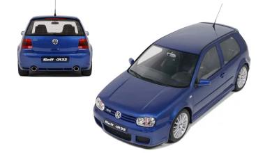 Volkswagen Golf IV R32 à l'échelle 1/12, de couleur bleue