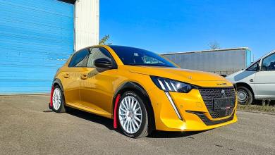 Peugeot 208 GT préparée rallye jaune