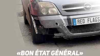 Opel Vectra avec le pare-chocs avant cassé