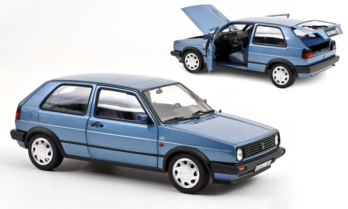 Volkswagen Golf bleue célébrant les 10 millions d'exemplaires produits à l'échelle 1/18