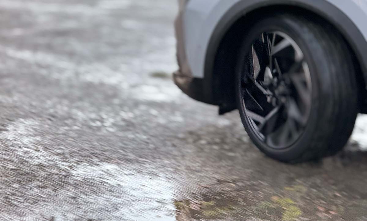 Aquaplaning sur route