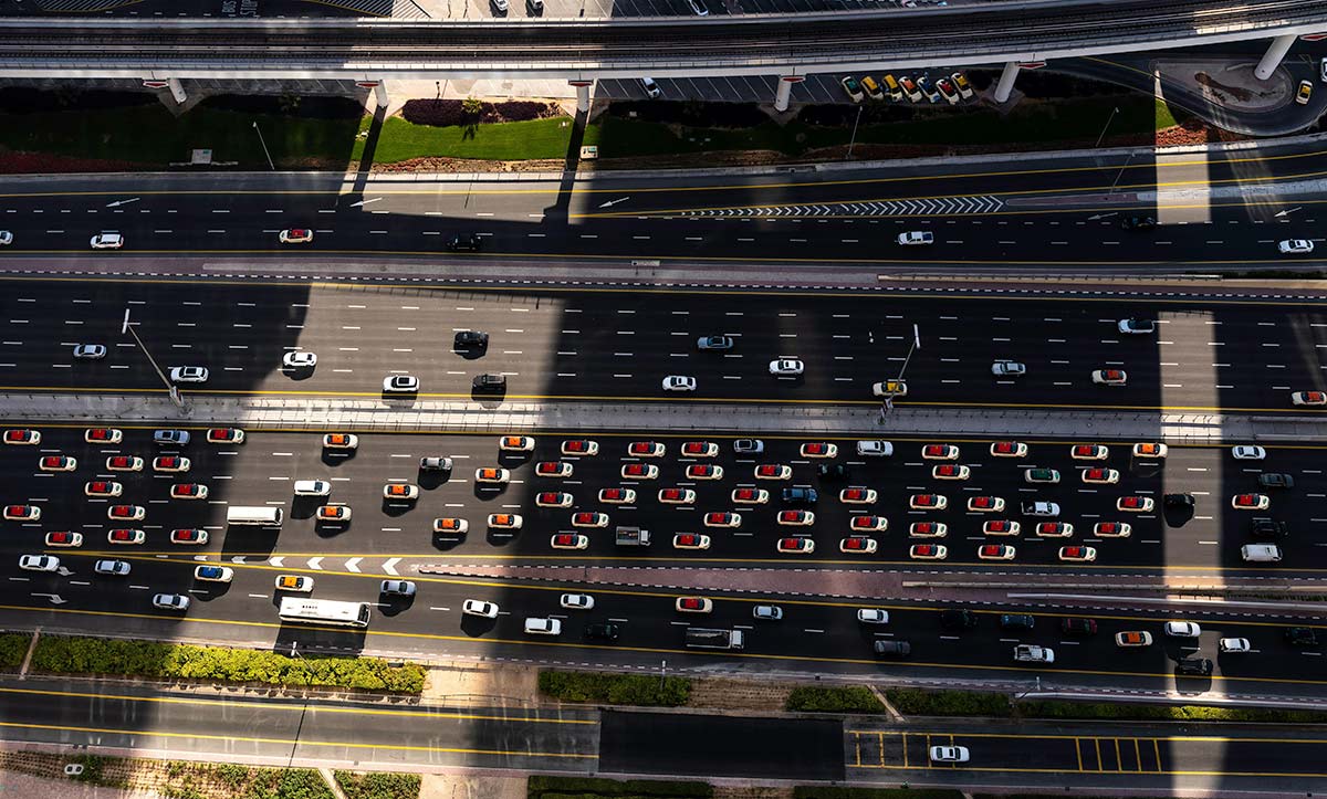Circulation automobile à Dubai vue en hauteur