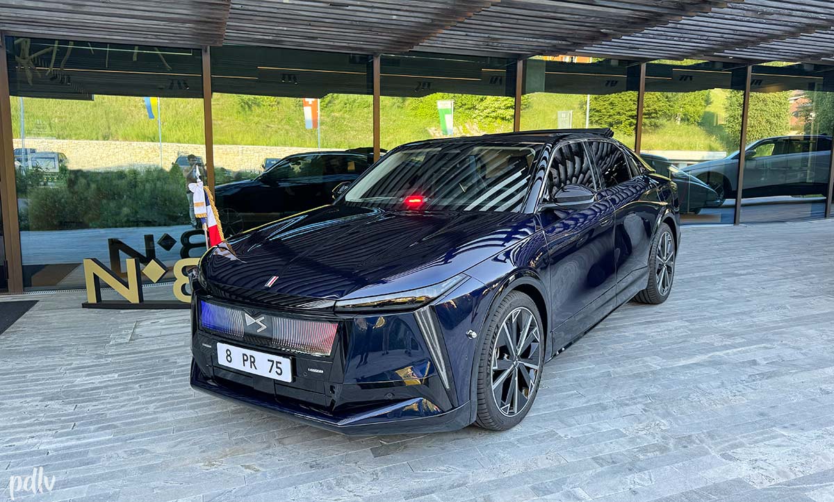 DS Numéro 8 présidentielle