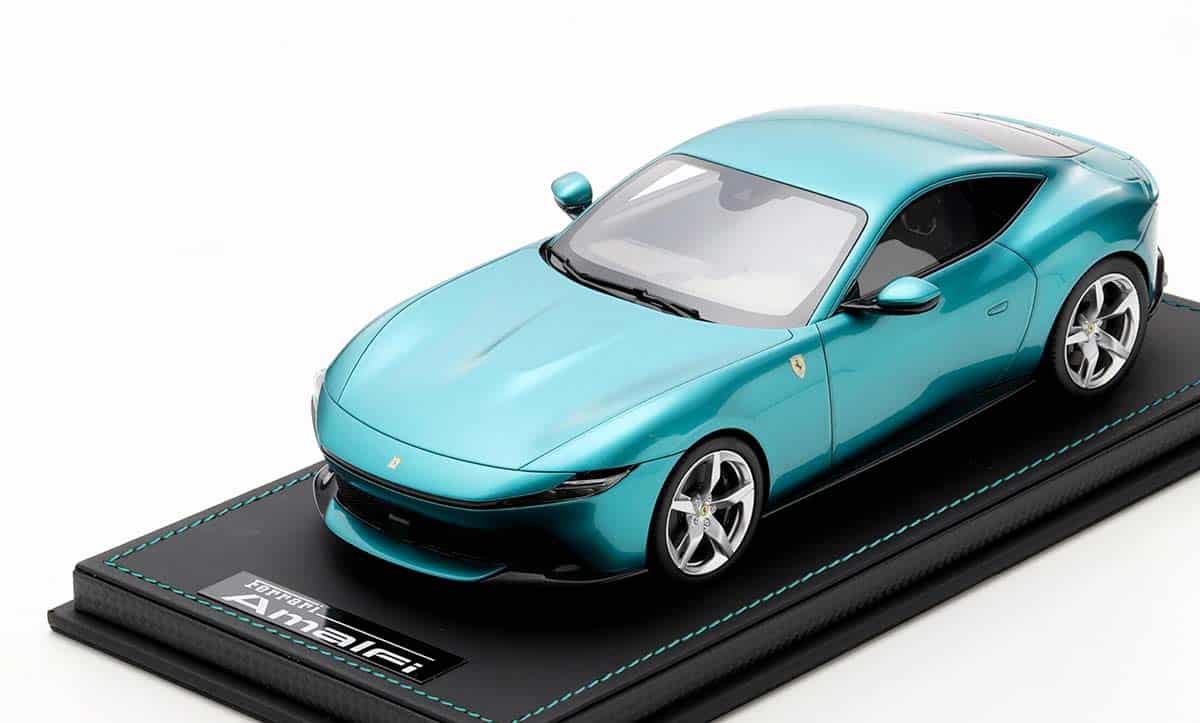 Ferrari Amalfi à l'échelle 1/18