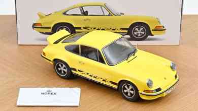 Porsche 911 Carrera RS 2.7 de Norev à l'échelle 1/12