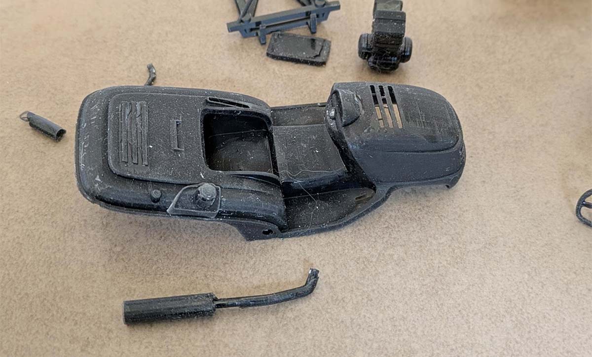 Maquette de tracteur tondeuse à l'échelle 1/18